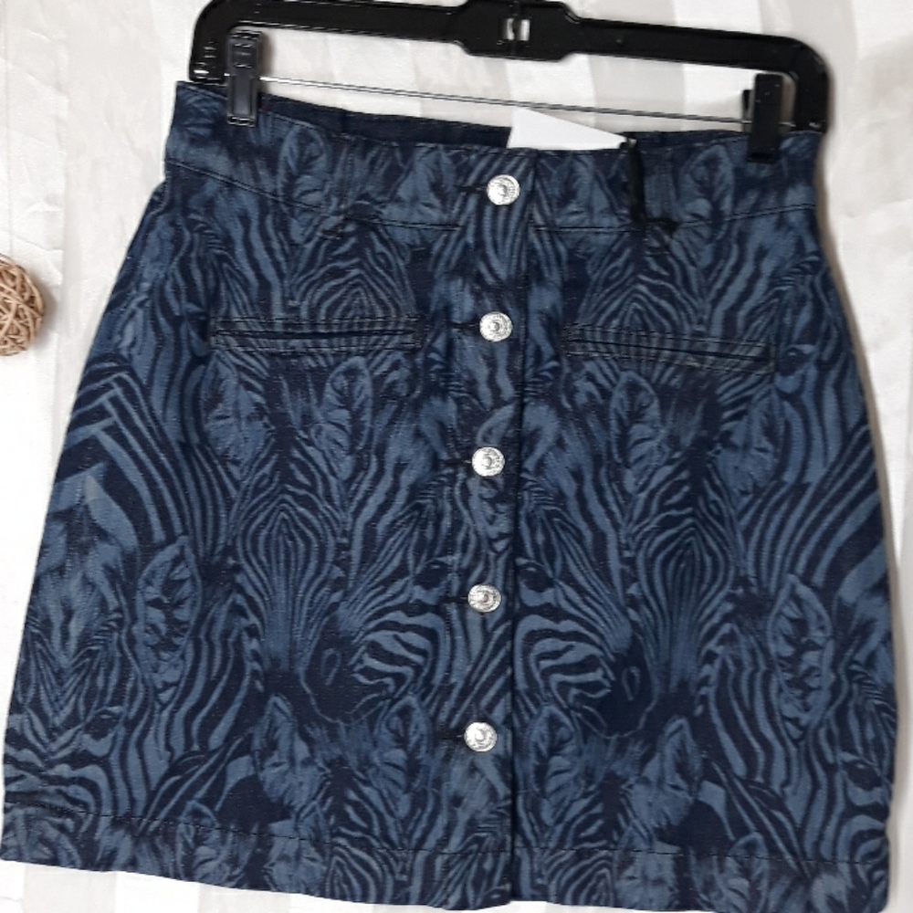 7 Fam Zebra-Print Button-Front Midi Skirt - image 5